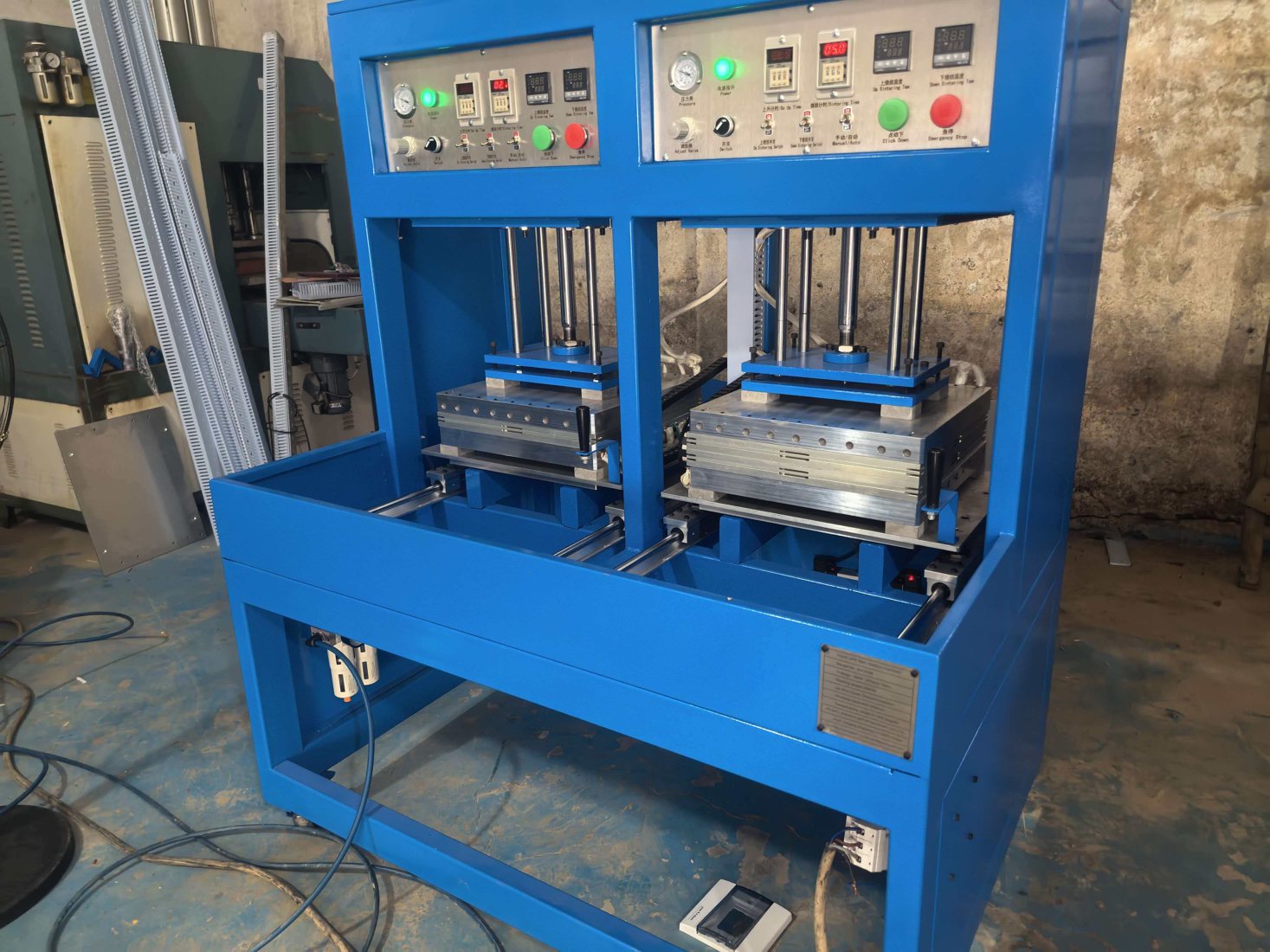 Two Station PE filter sintering machine
